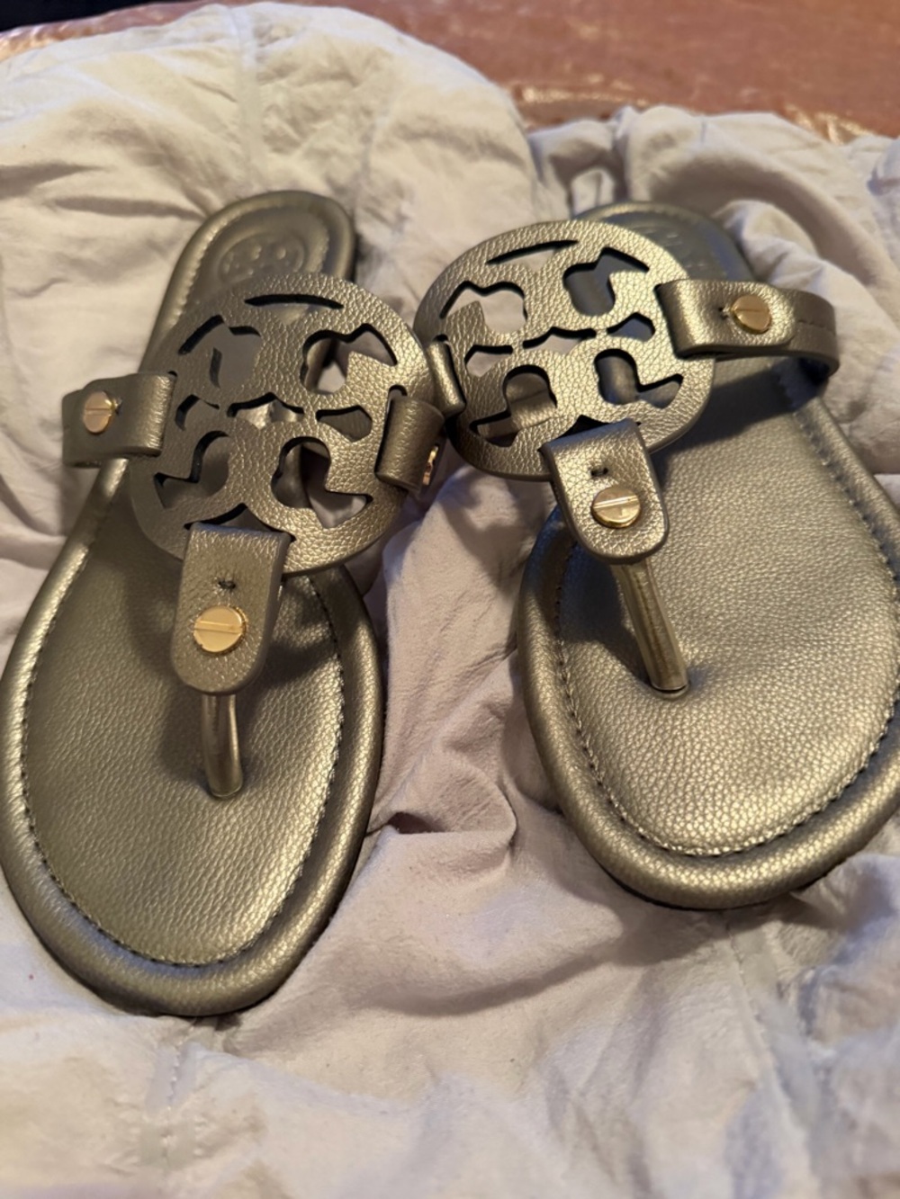 Authentic Tory Burch Metallic Gray Logo MILLER Sandals Size 6 1/2. NWOT
